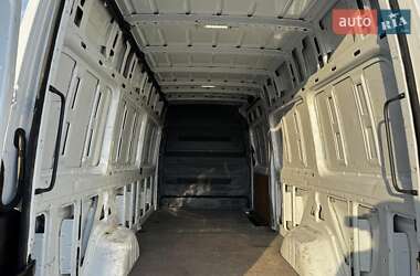 Грузовой фургон Mercedes-Benz Sprinter 2019 в 