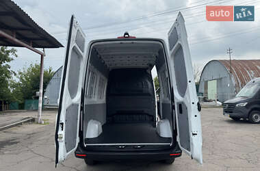 Грузовой фургон Mercedes-Benz Sprinter 2020 в 