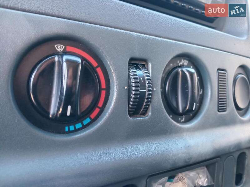 Мікроавтобус Mercedes-Benz Sprinter 2004 в Львові фото 15 Мікроавтобус Mercedes-Benz Sprinter 2004 в Львові