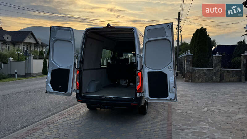 Грузовой фургон Mercedes-Benz Sprinter 2022 в Сваляве фото 57 Грузовой фургон Mercedes-Benz Sprinter 2022 в Сваляве