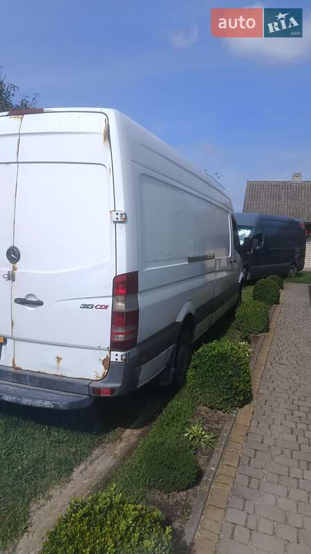 Вантажний фургон Mercedes-Benz Sprinter 2010 в Рівному
