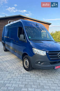 Грузовой фургон Mercedes-Benz Sprinter 2022 в Черновцах