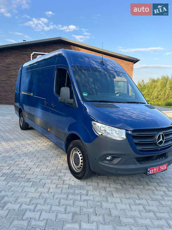 Грузовой фургон Mercedes-Benz Sprinter 2022 в Черновцах