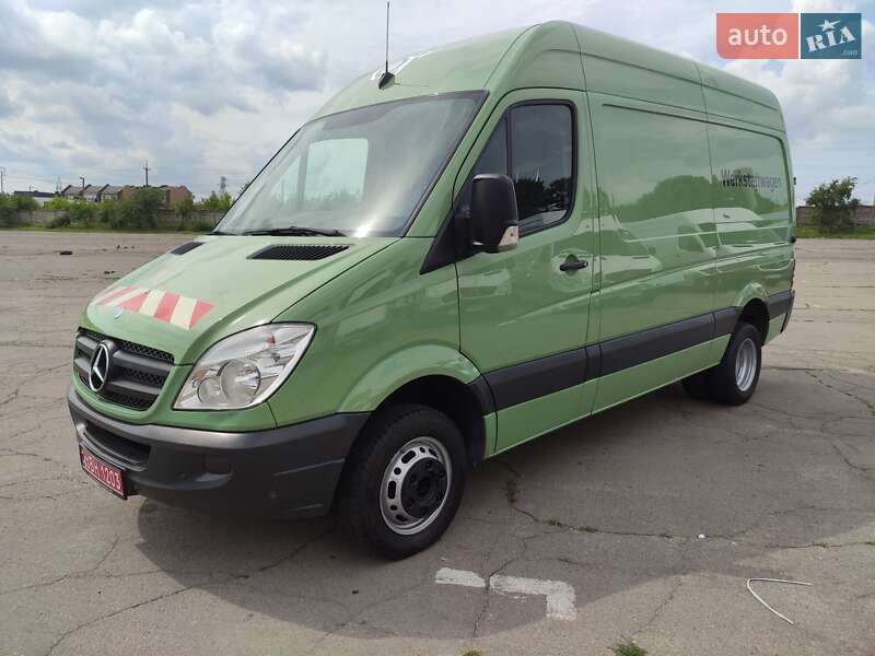 Mercedes-Benz Sprinter 2011