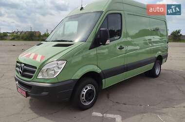 Грузовой фургон Mercedes-Benz Sprinter 2011 в 