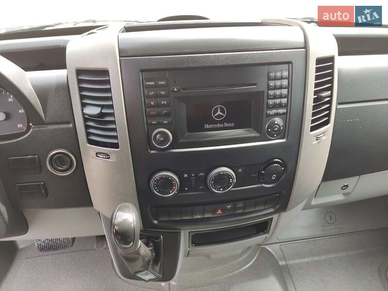 Грузовой фургон Mercedes-Benz Sprinter 2011 в Ровно