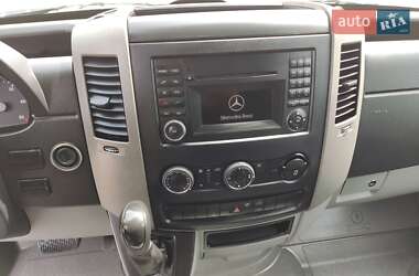 Грузовой фургон Mercedes-Benz Sprinter 2011 в 