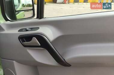 Грузовой фургон Mercedes-Benz Sprinter 2011 в 