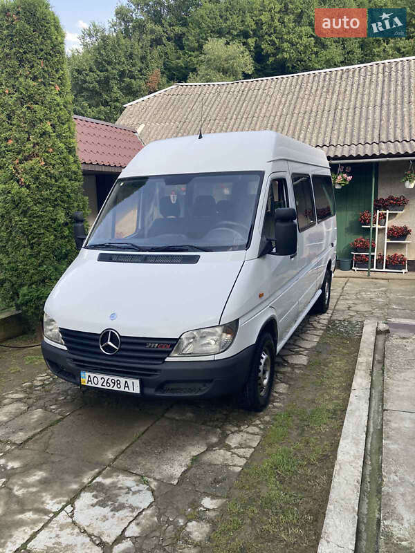 Мікроавтобус Mercedes-Benz Sprinter 2002 в Ужгороді