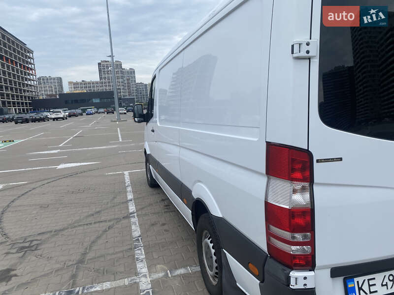 Вантажний фургон Mercedes-Benz Sprinter 2011 в Києві