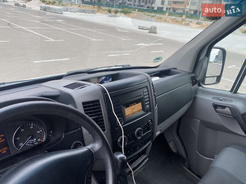Вантажний фургон Mercedes-Benz Sprinter 2011 в Києві