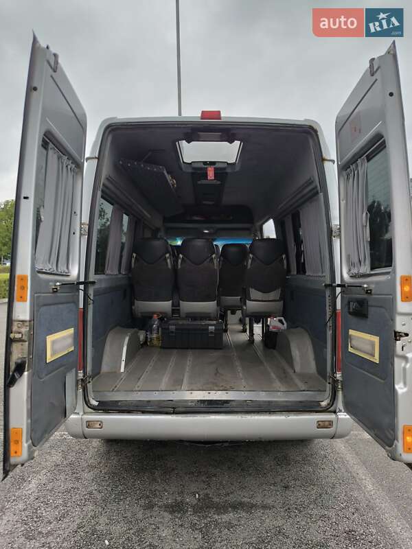 Микроавтобус Mercedes-Benz Sprinter 2005 в Сваляве