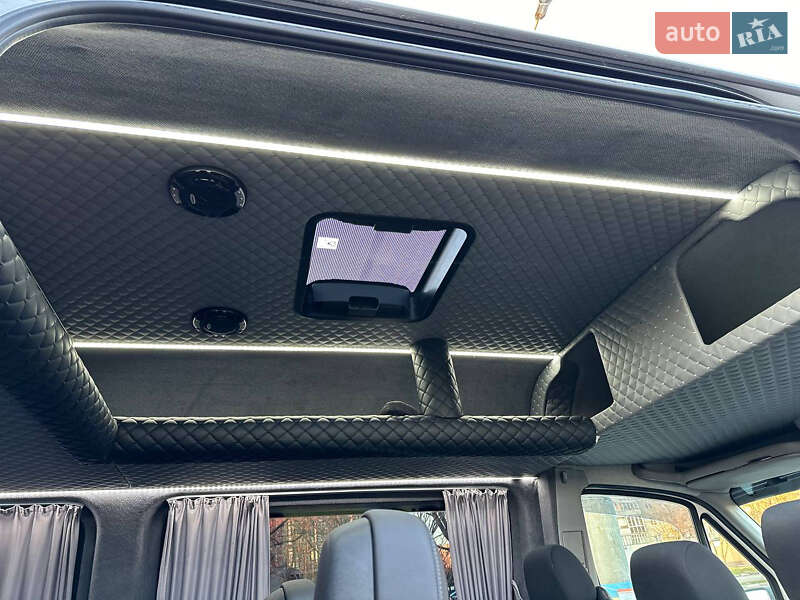 Мікроавтобус Mercedes-Benz Sprinter 2017 в Івано-Франківську фото 24 Мікроавтобус Mercedes-Benz Sprinter 2017 в Івано-Франківську