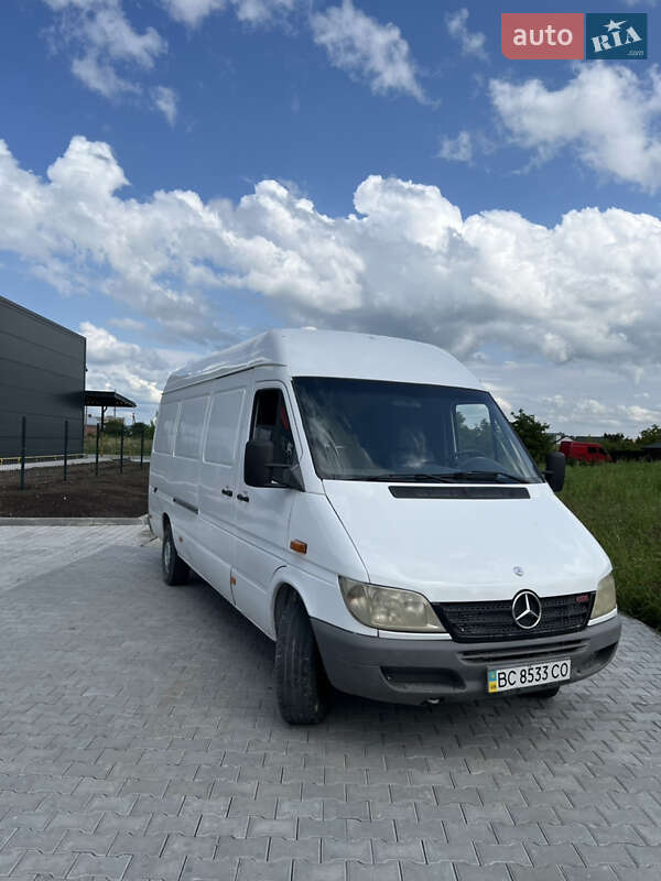Mercedes-Benz Sprinter 2004
