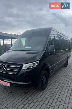 Грузовой фургон Mercedes-Benz Sprinter 2021 в 