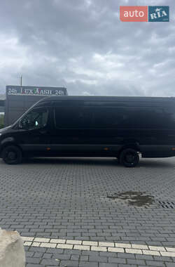 Грузовой фургон Mercedes-Benz Sprinter 2021 в 