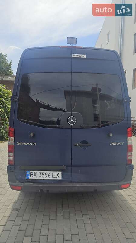 Вантажопасажирський фургон Mercedes-Benz Sprinter 2012 в Рівному