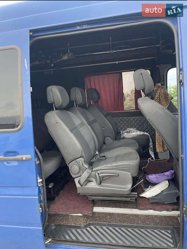 Микроавтобус Mercedes-Benz Sprinter 2004 в Черновцах фото 8 Микроавтобус Mercedes-Benz Sprinter 2004 в Черновцах