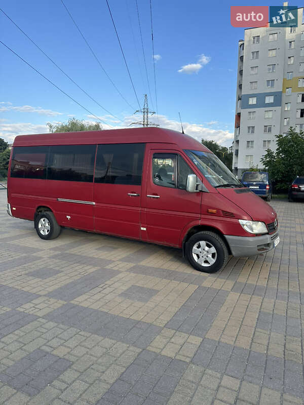 Mercedes-Benz Sprinter 2004