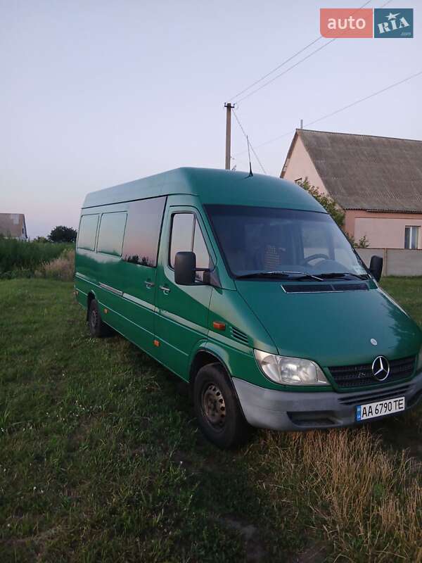 Mercedes-Benz Sprinter 2005
