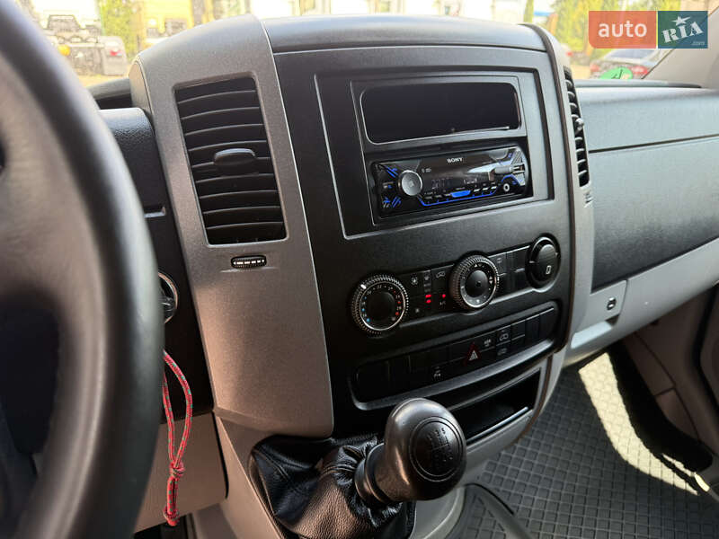 Вантажний фургон Mercedes-Benz Sprinter 2016 в Вінниці