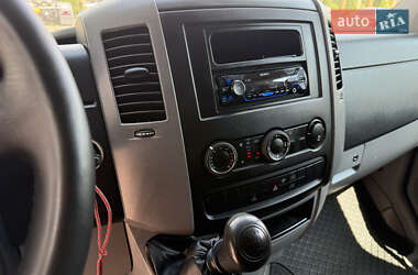Грузовой фургон Mercedes-Benz Sprinter 2016 в 