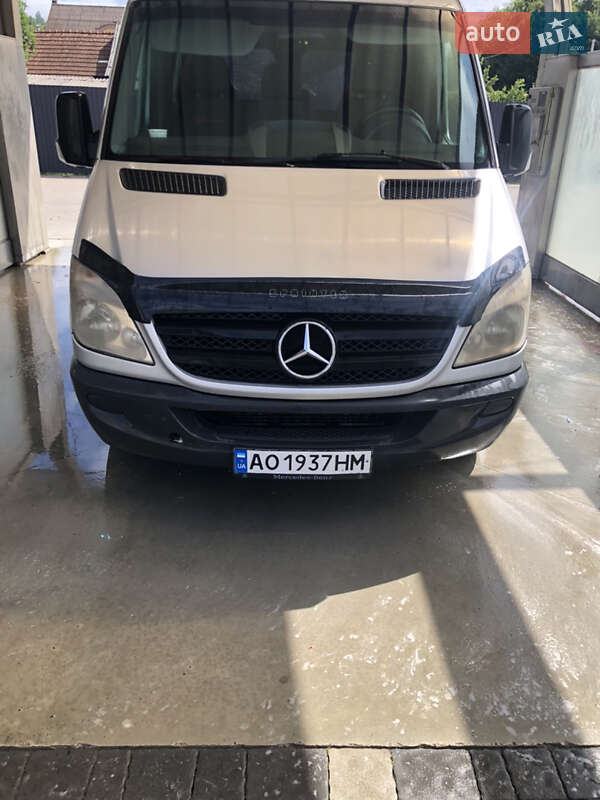 Мікроавтобус Mercedes-Benz Sprinter 2006 в Ужгороді фото 17 Мікроавтобус Mercedes-Benz Sprinter 2006 в Ужгороді