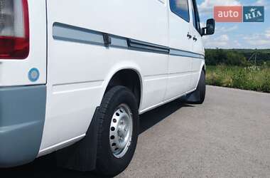 Грузовой фургон Mercedes-Benz Sprinter 2005 в 