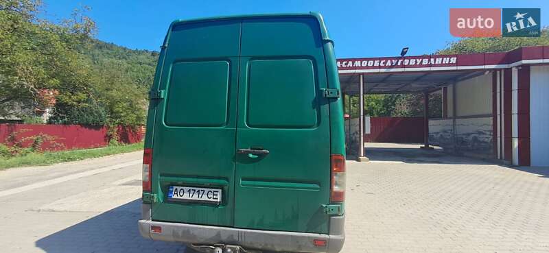 Микроавтобус Mercedes-Benz Sprinter 2003 в Рахове