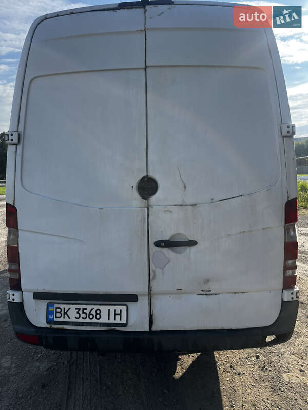 Грузовой фургон Mercedes-Benz Sprinter 2007 в Ровно