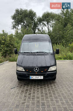 Грузопассажирский фургон Mercedes-Benz Sprinter 2002 в Львове