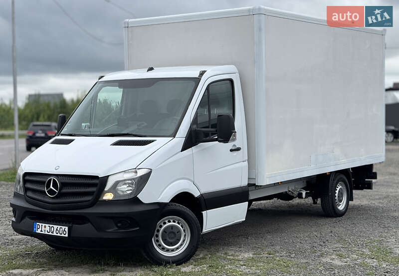 Грузовой фургон Mercedes-Benz Sprinter 2017 в 