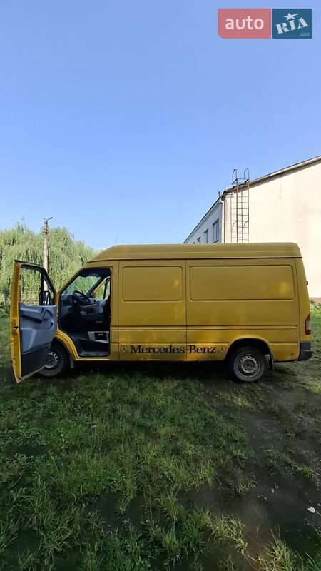 Грузовой фургон Mercedes-Benz Sprinter 1998 в Городенке