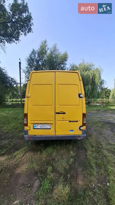 Грузовой фургон Mercedes-Benz Sprinter 1998 в Городенке