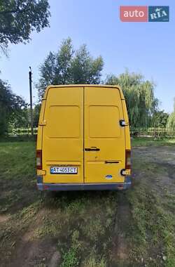 Грузовой фургон Mercedes-Benz Sprinter 1998 в 
