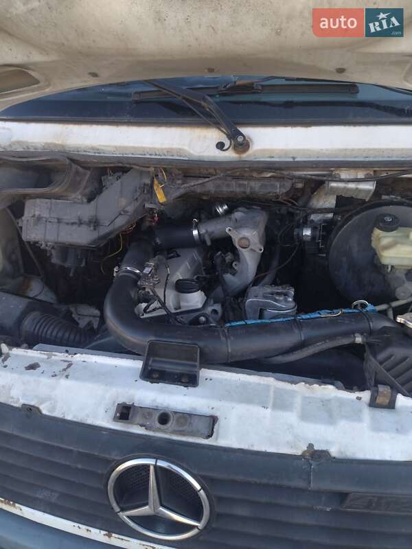 Вантажний фургон Mercedes-Benz Sprinter 1997 в Надвірній