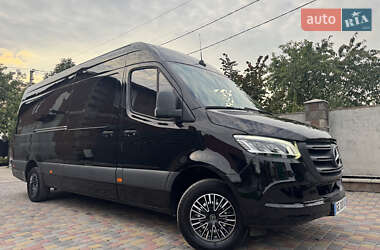 Грузовой фургон Mercedes-Benz Sprinter 2022 в 