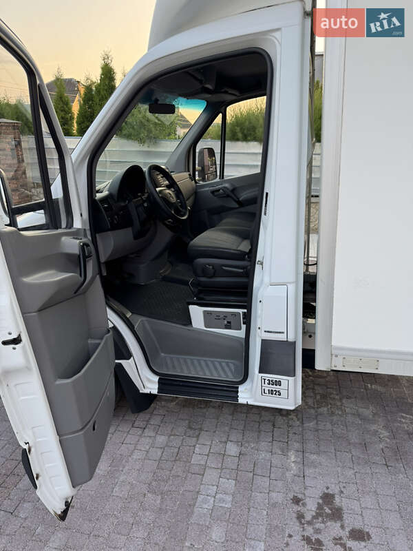 Вантажний фургон Mercedes-Benz Sprinter 2016 в Тернополі