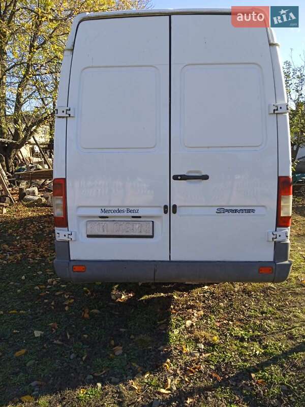 Микроавтобус Mercedes-Benz Sprinter 2006 в Вижнице