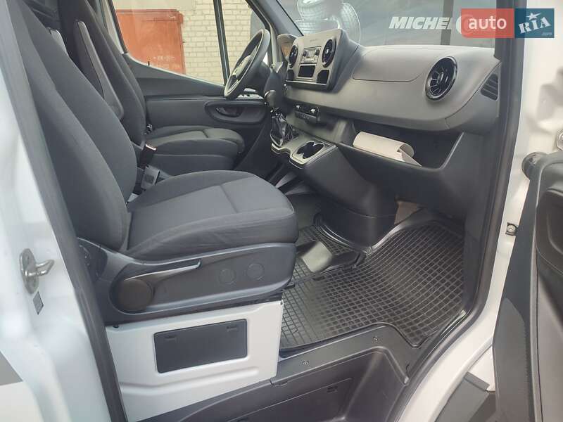 Вантажний фургон Mercedes-Benz Sprinter 2020 в Здолбуніві