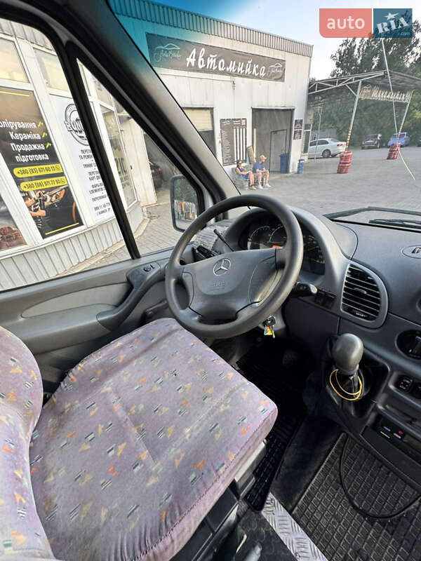 Микроавтобус Mercedes-Benz Sprinter 2002 в Киеве