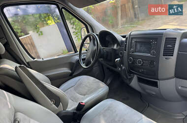 Грузовой фургон Mercedes-Benz Sprinter 2010 в 