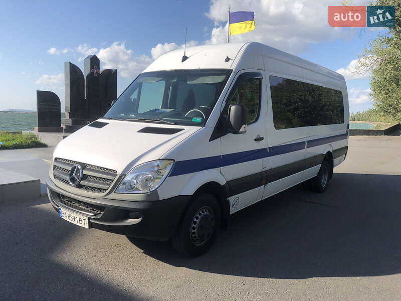 Туристический / Междугородний автобус Mercedes-Benz Sprinter 2012 в 