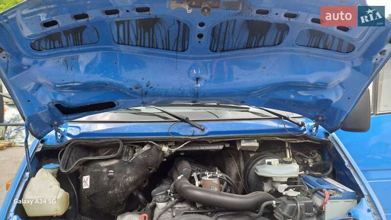 Грузовой фургон Mercedes-Benz Sprinter 2004 в Кривом Роге фото 5 Грузовой фургон Mercedes-Benz Sprinter 2004 в Кривом Роге