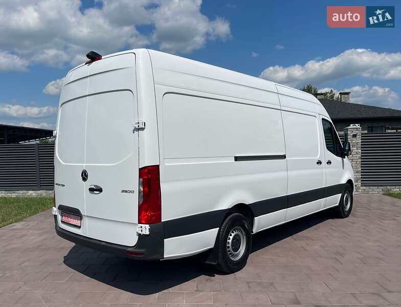 Грузовой фургон Mercedes-Benz Sprinter 2023 в Киеве