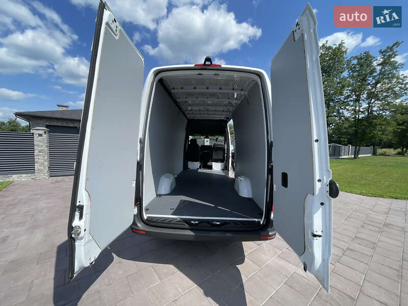 Грузовой фургон Mercedes-Benz Sprinter 2023 в Киеве