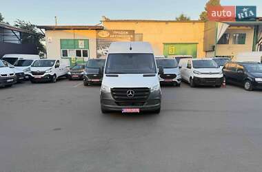 Грузовой фургон Mercedes-Benz Sprinter 2022 в 