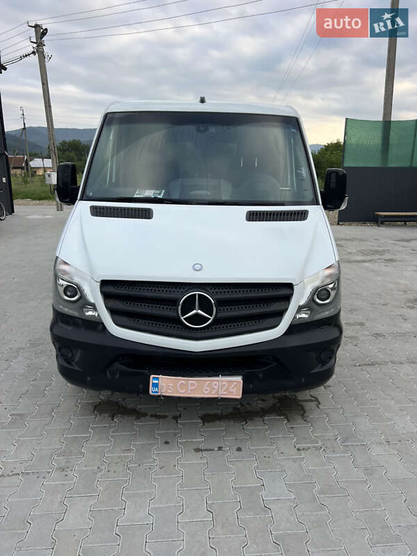 Микроавтобус Mercedes-Benz Sprinter 2016 в Косове