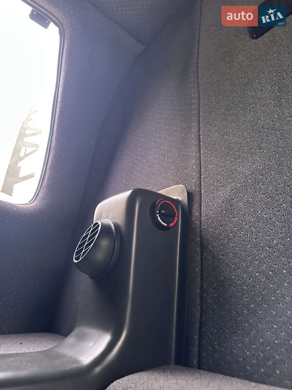 Тентований Mercedes-Benz Sprinter 2016 в Нововолинську фото 12 Тентований Mercedes-Benz Sprinter 2016 в Нововолинську