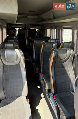 Туристический / Междугородний автобус Mercedes-Benz Sprinter 2012 в 